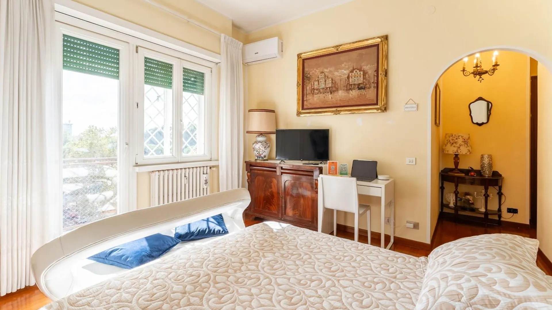 Colombo Penthouse Wi Fi Netflix Ac Hotel Rome